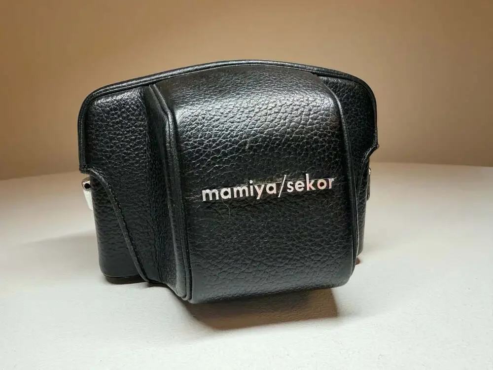 Mamiya/Sekor 528TL 35mm Film Camera with Case UNTESTED